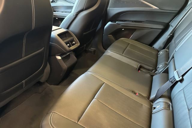 Certified 2024 Cadillac Lyriq Luxury image 12