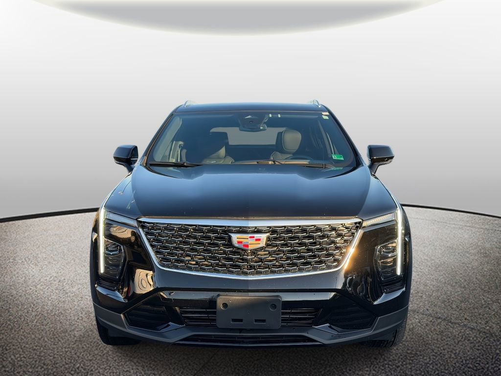 Certified 2025 Cadillac XT4 Premium Luxury image 8