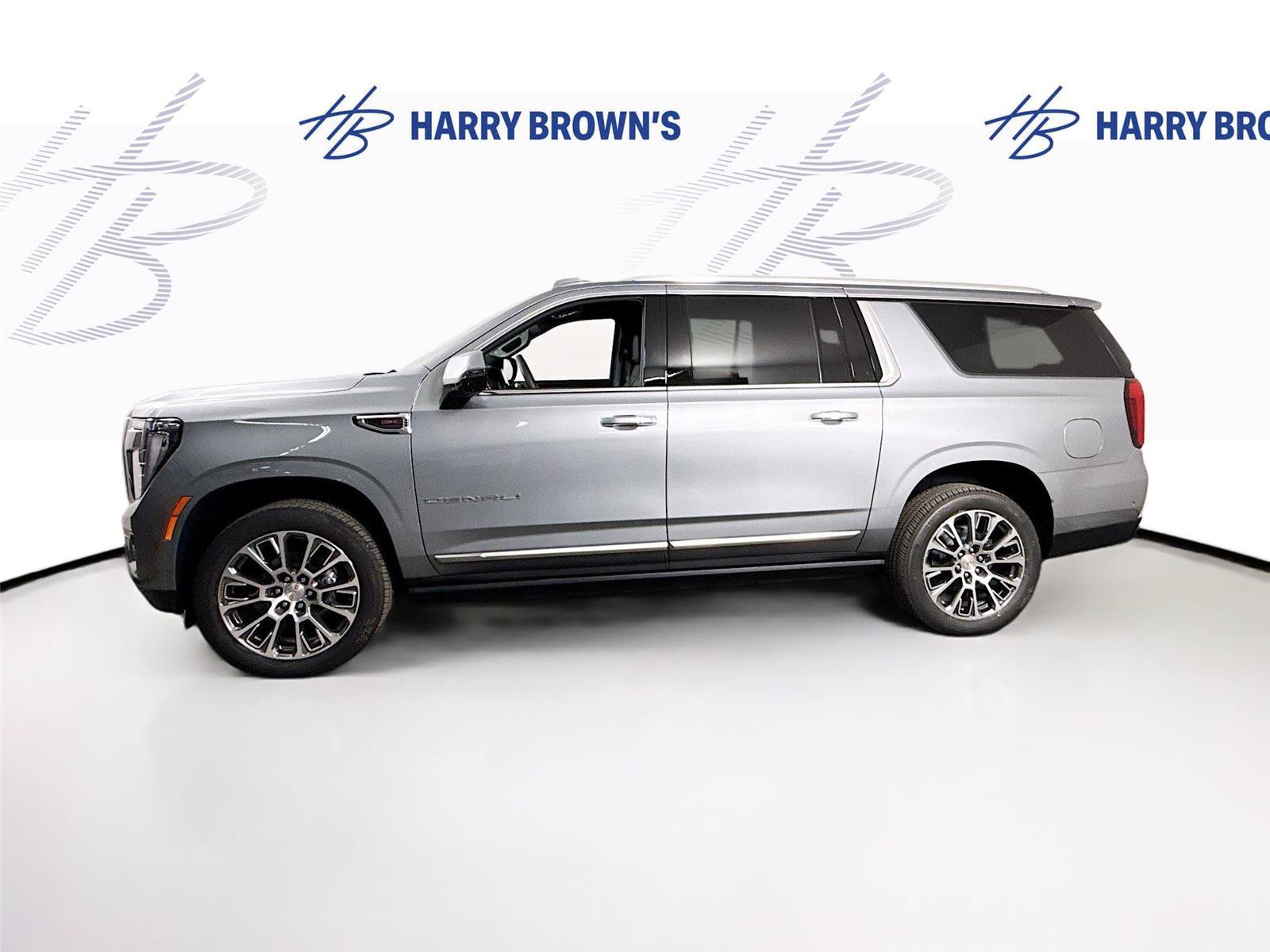 New 2026 GMC Yukon XL Denali w/ Denali Reserve Package AWD/4WD image 32
