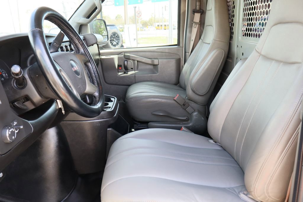 Certified 2019 GMC Savana 2500 w/ Driver Convenience Package image 20