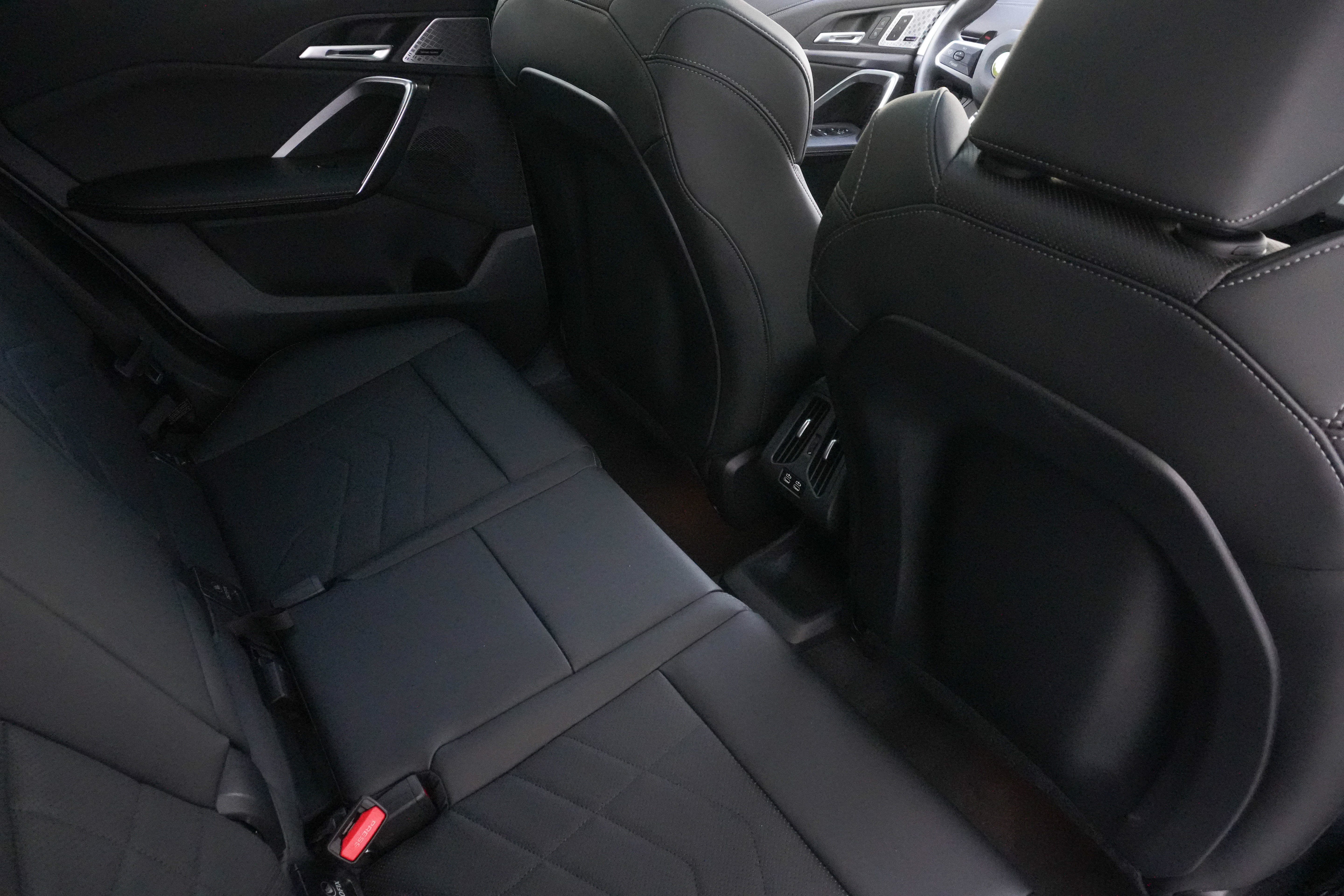 Certified 2025 BMW X2 M35i AWD/4WD image 37