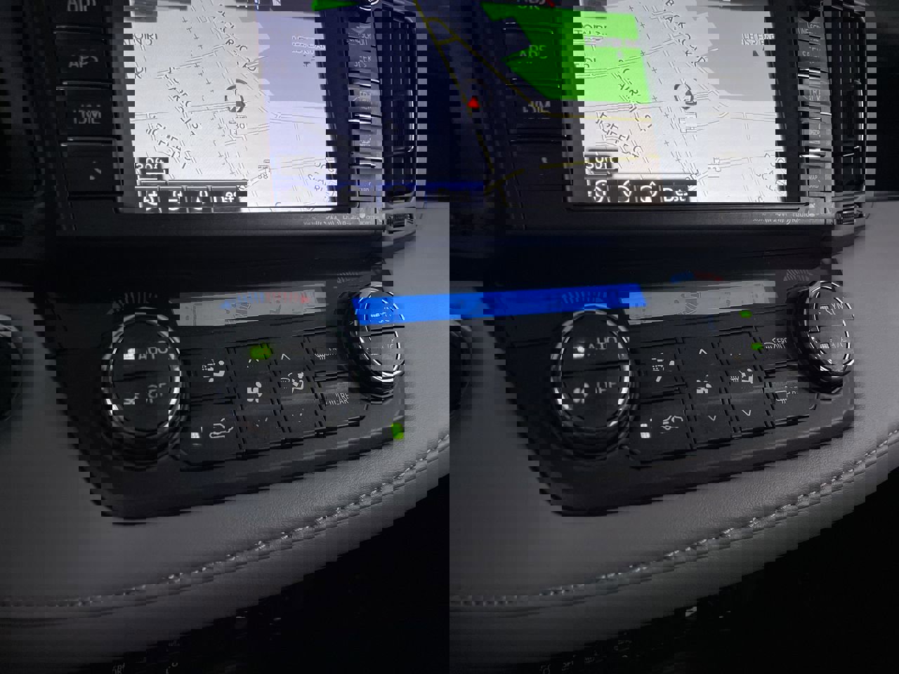 Used 2018 Toyota RAV4 Limited w/ All Weather Liner Package image 18