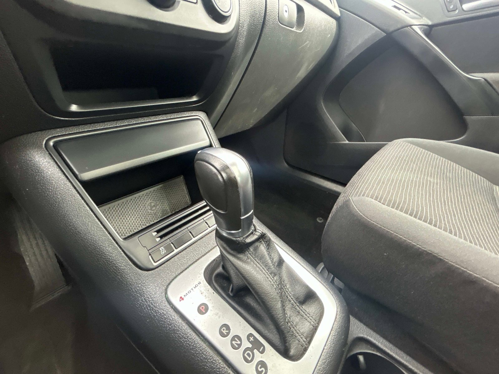 Used 2013 Volkswagen Tiguan S AWD/4WD image 30