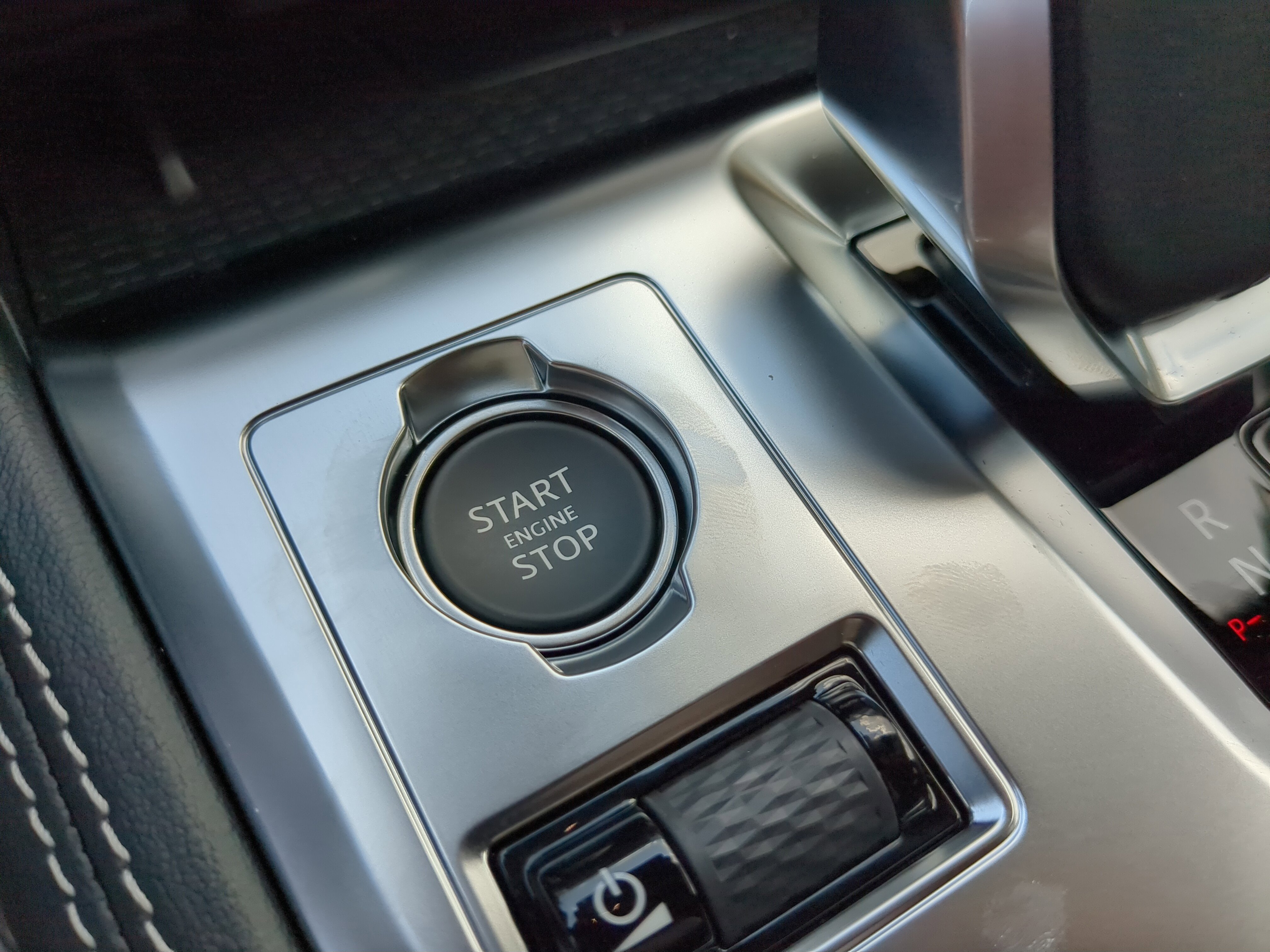 New 2026 Jaguar F-PACE R-Dynamic S image 33