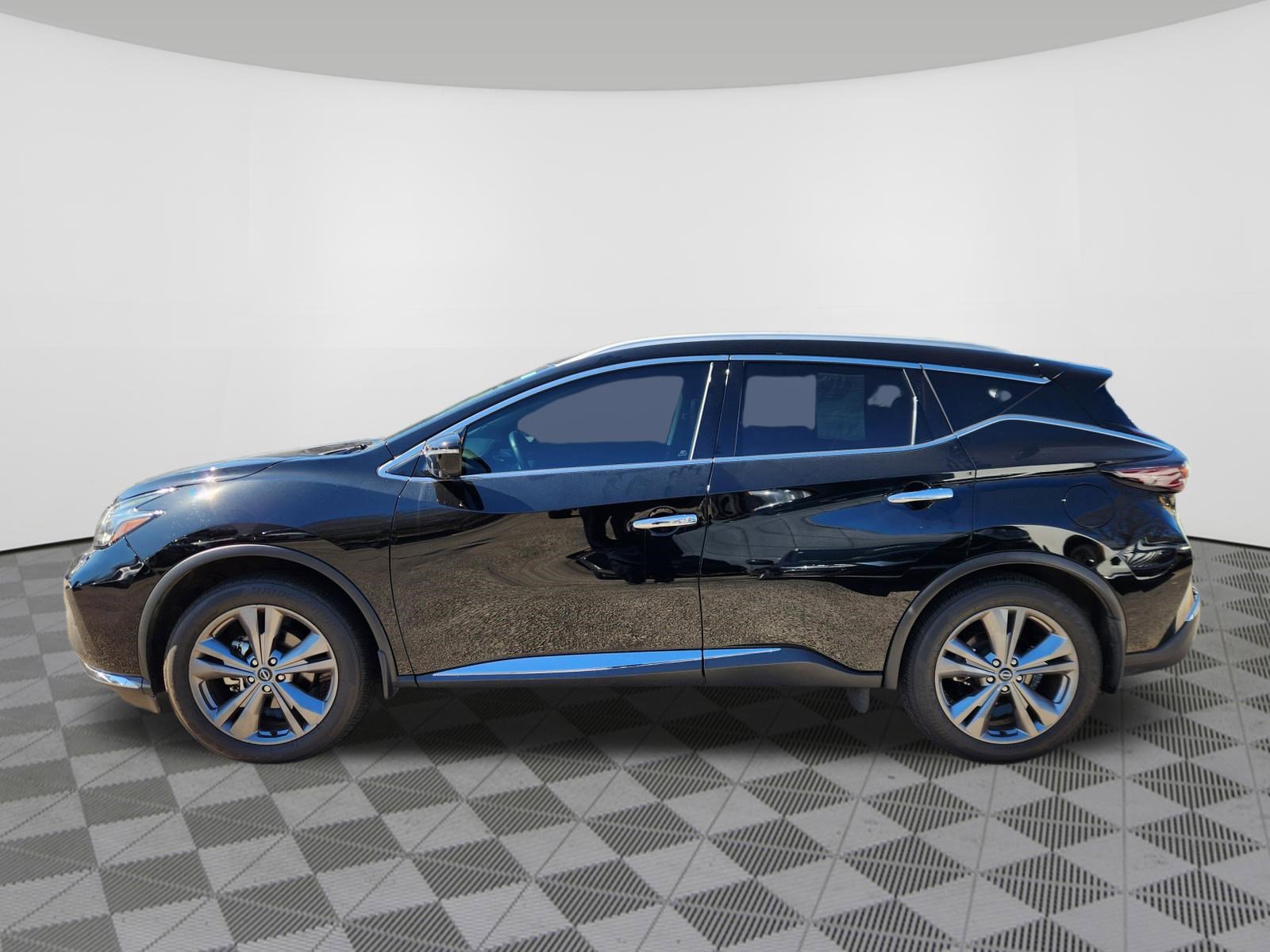 Certified 2024 Nissan Murano Platinum w/ Cargo Package image 5