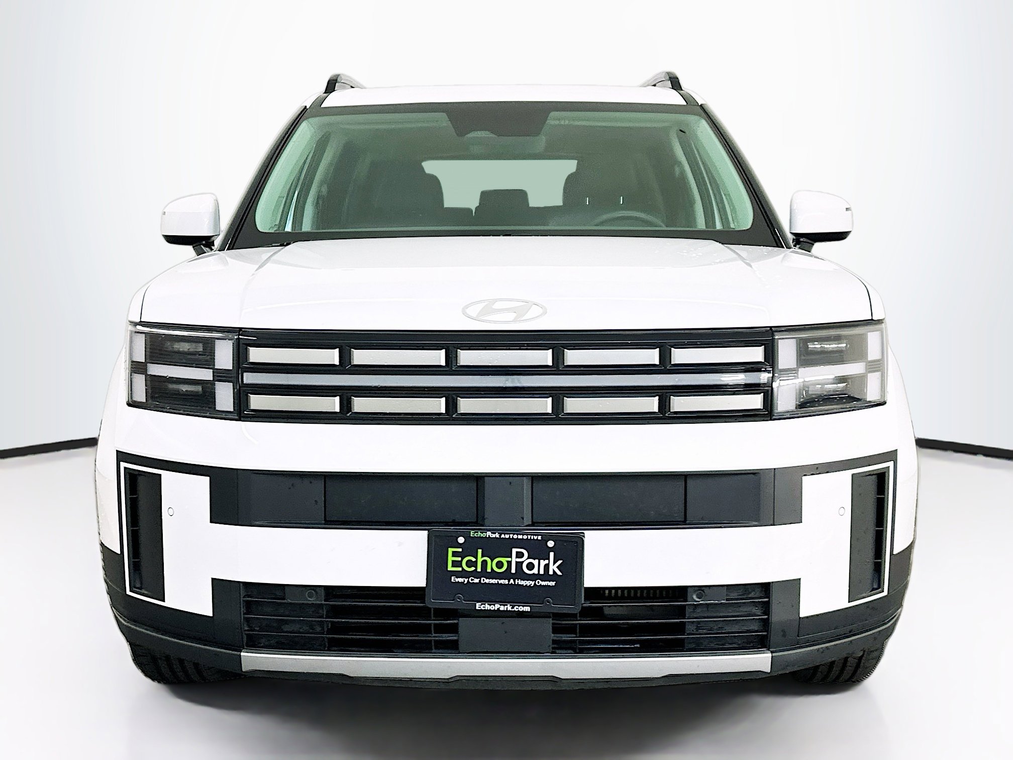 Used 2024 Hyundai Santa Fe SEL image 2