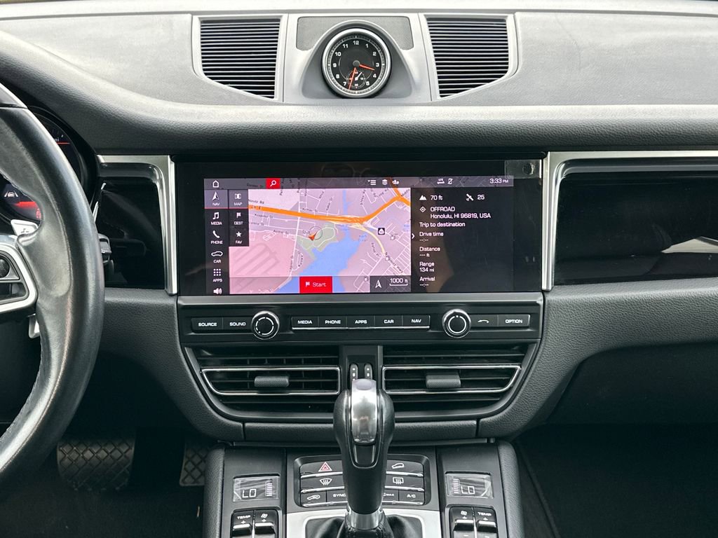 Used 2021 Porsche Macan image 18
