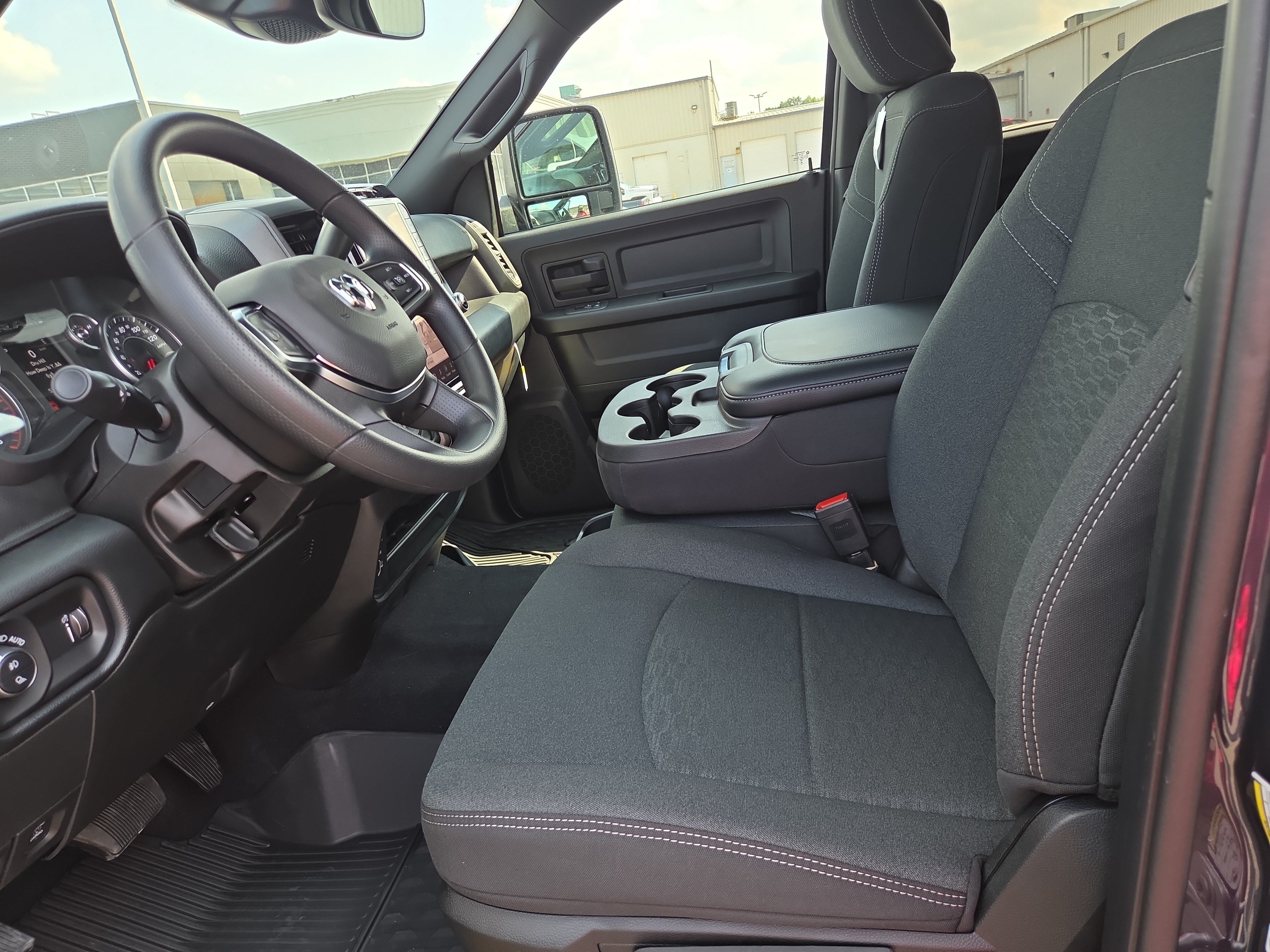 New 2026 RAM 2500 Warlock AWD/4WD image 4