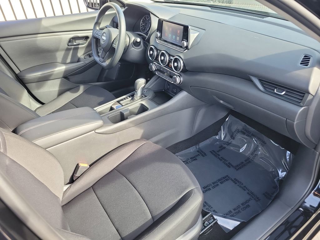 Used 2025 Nissan Sentra S FWD image 16