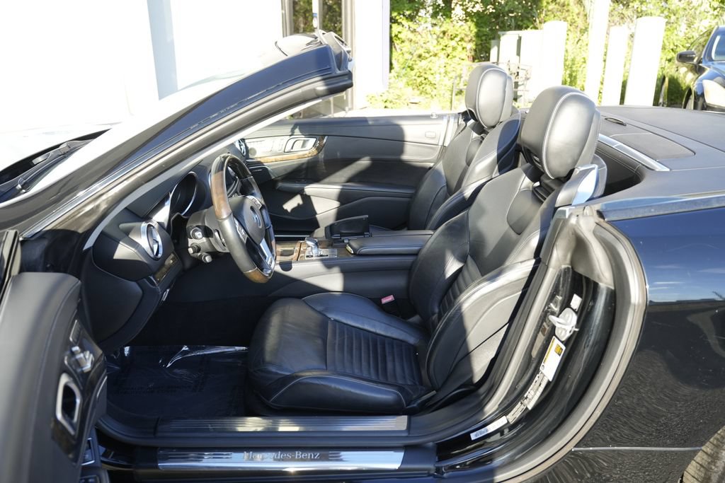 Used 2015 Mercedes-Benz SL 400 w/ Premium I Package image 17