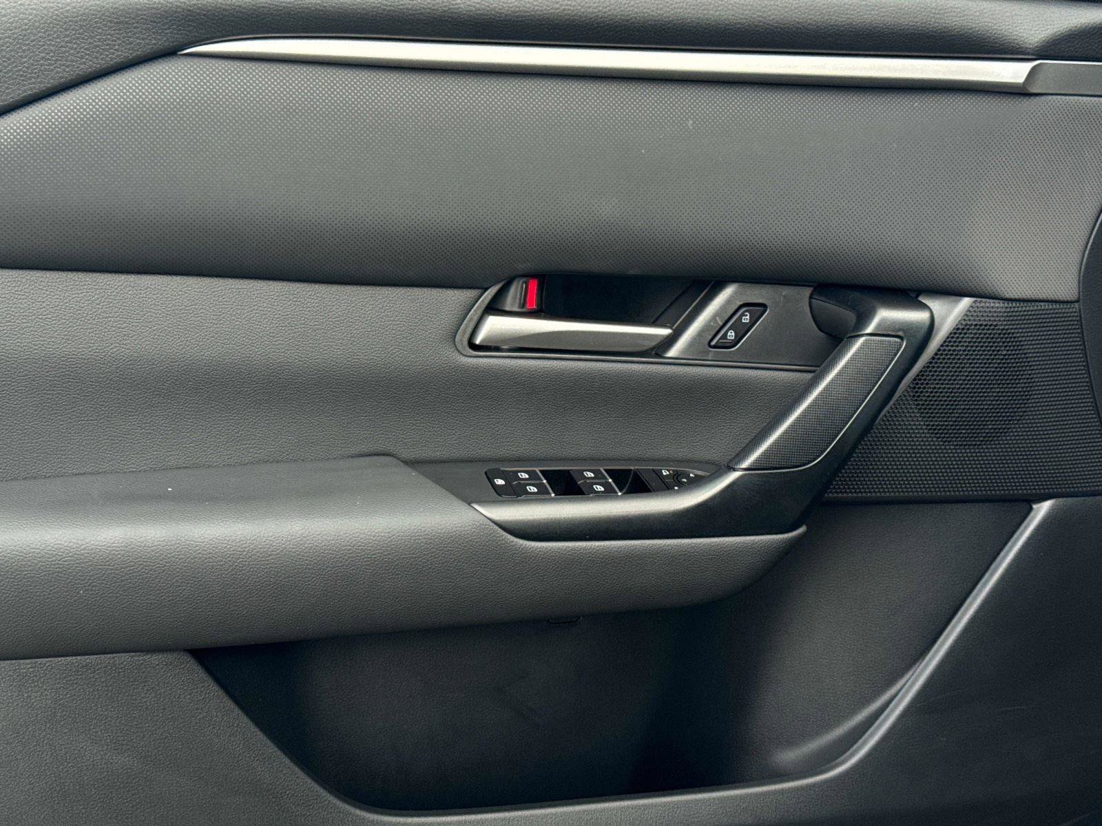 Certified 2025 MAZDA CX-50 2.5 Hybrid w/ Weather Package AWD/4WD image 18