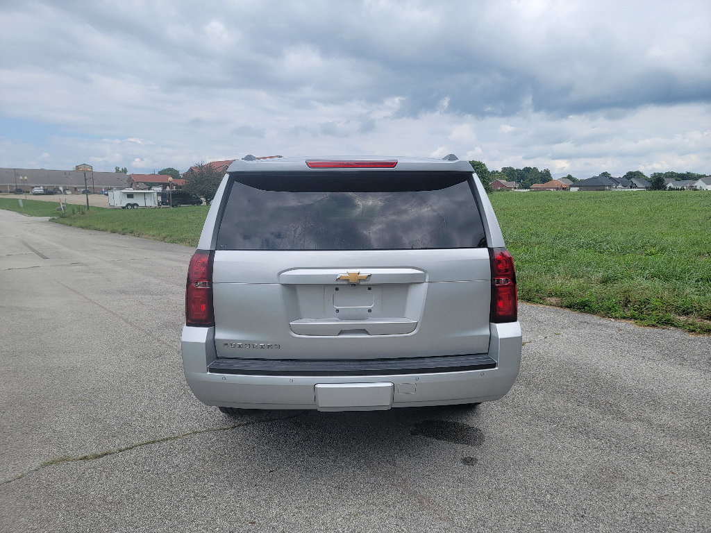Used 2017 Chevrolet Suburban LT AWD/4WD image 7