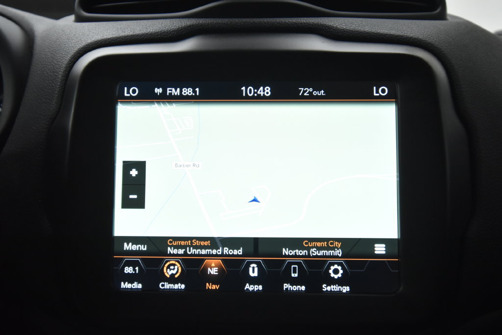 Used 2023 Jeep Renegade Latitude AWD/4WD image 12