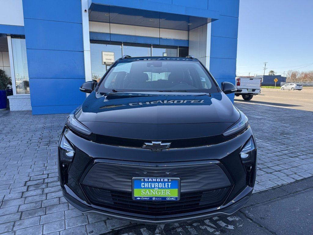 Used 2023 Chevrolet Bolt EUV LT image 3