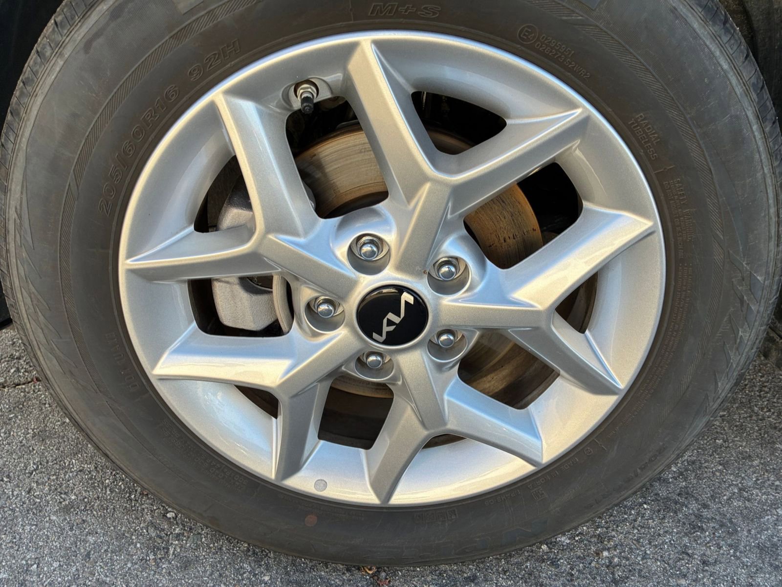 Used 2025 Kia Soul LX w/ LX Technology Package image 28