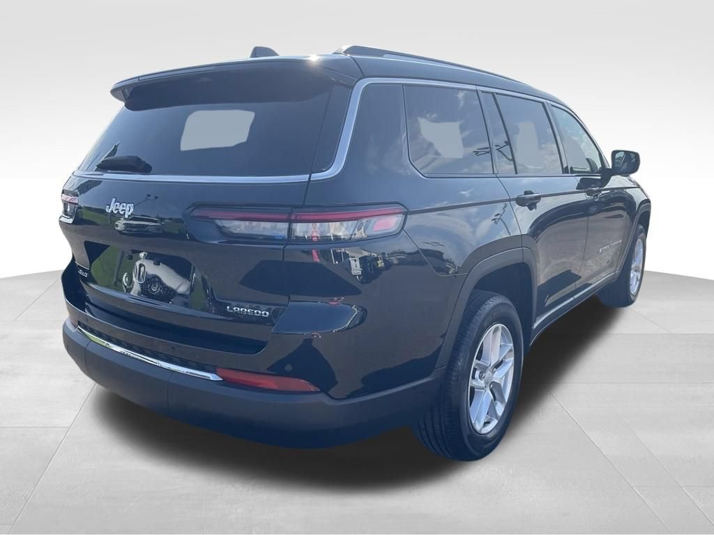 Used 2023 Jeep Grand Cherokee L Laredo AWD/4WD image 14
