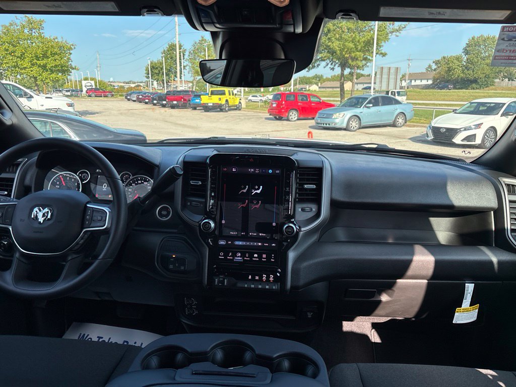 New 2027 RAM 3500 Tradesman AWD/4WD image 2