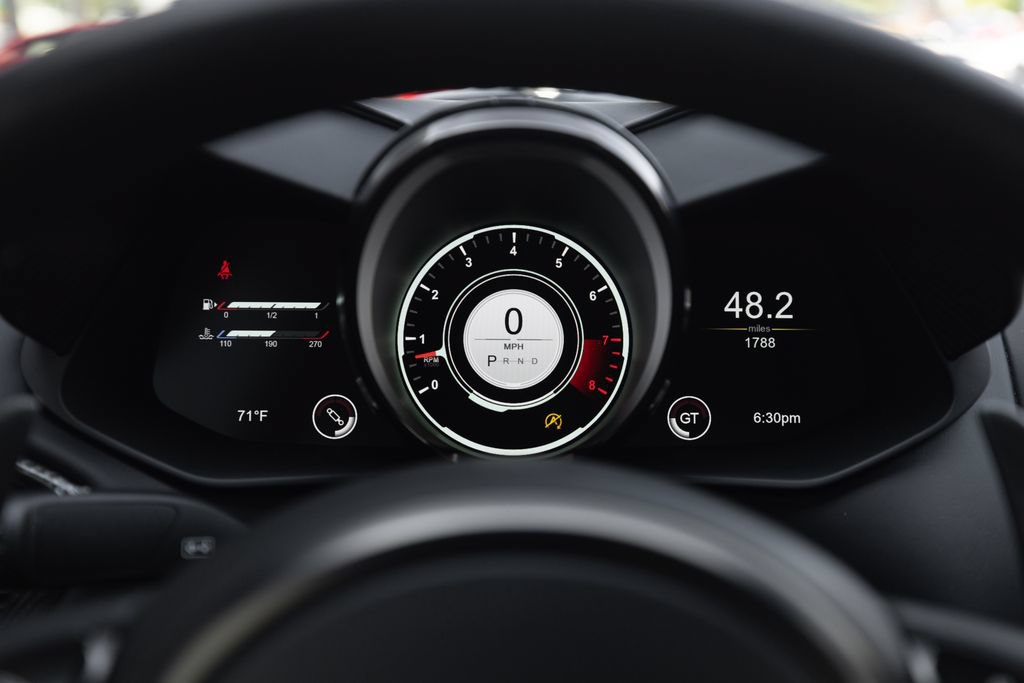 Used 2023 Aston Martin DBS Superleggera Volante RWD image 38