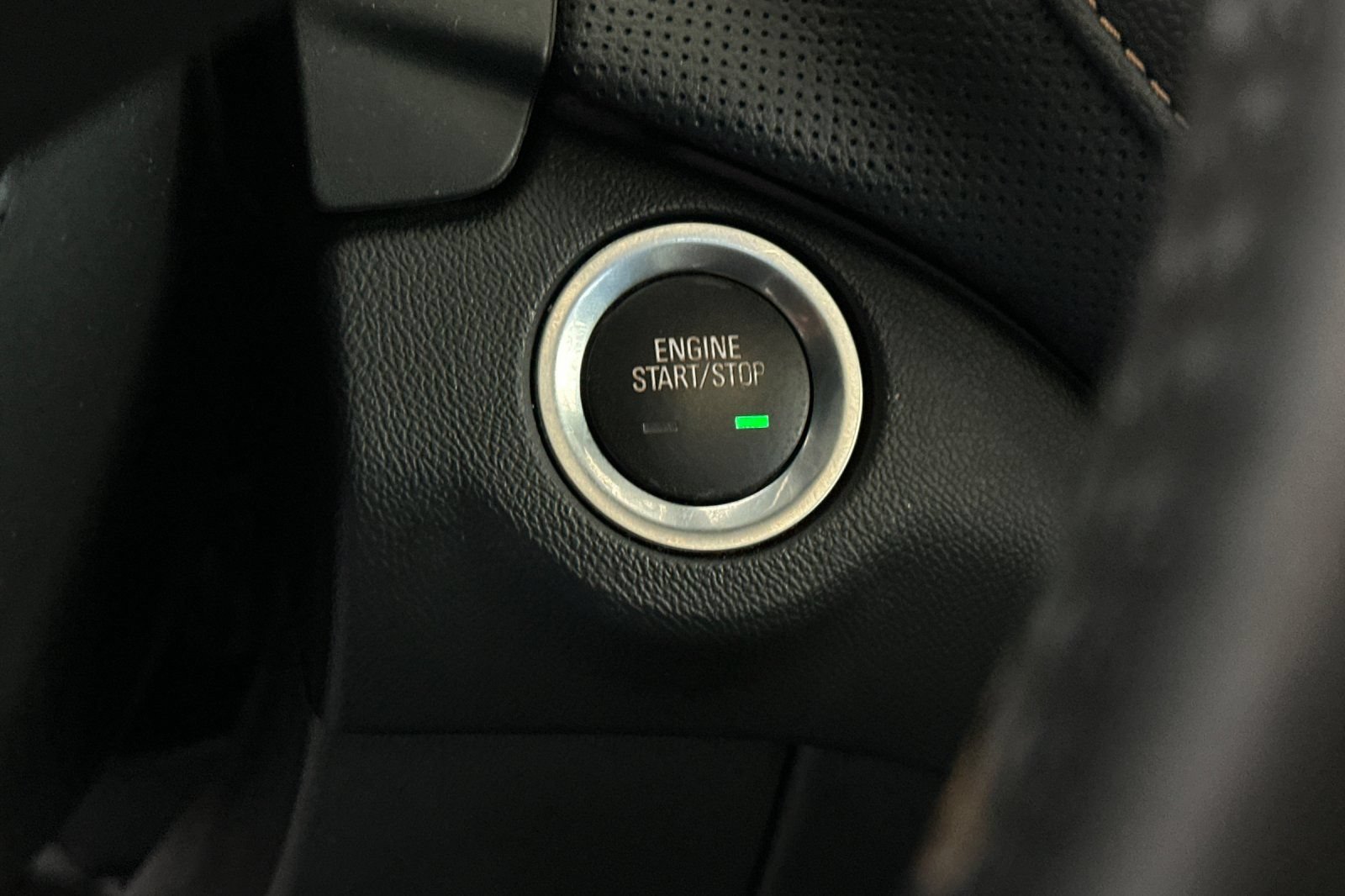 Used 2021 Chevrolet Equinox Premier FWD image 29