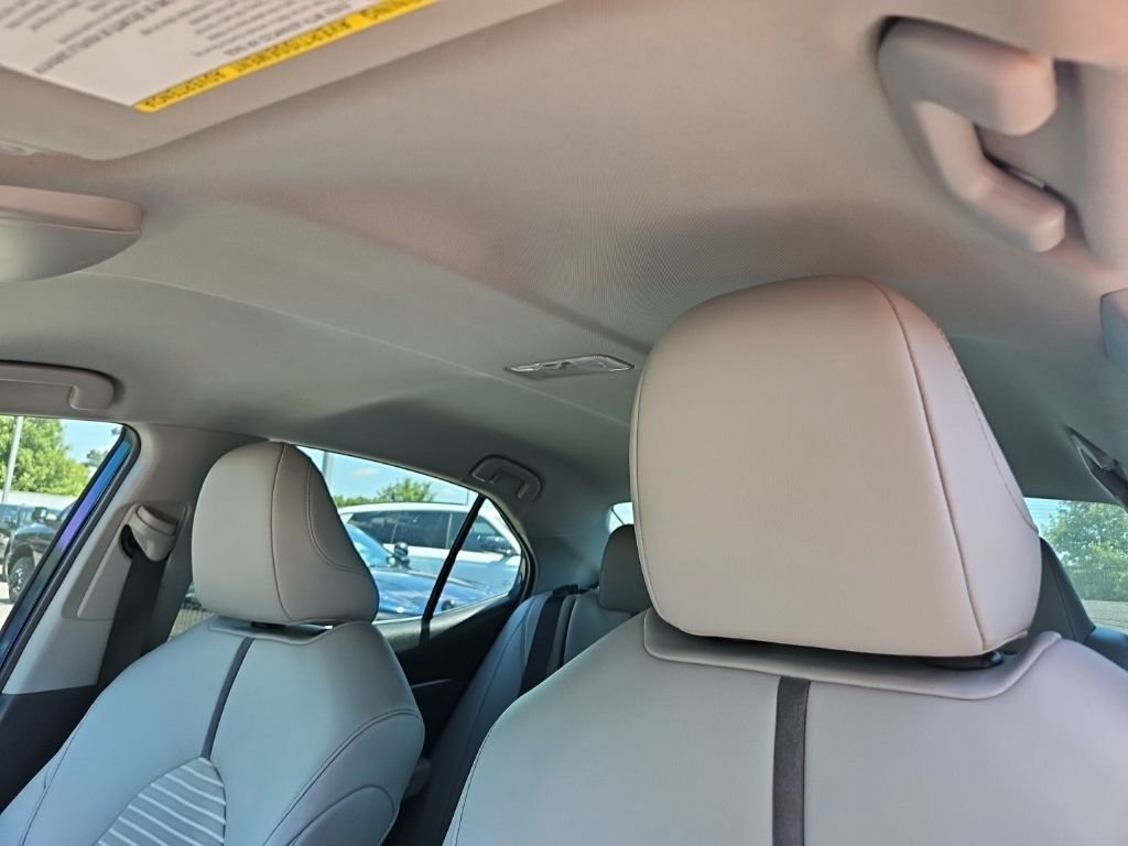 Used 2023 Toyota Camry SE FWD image 16