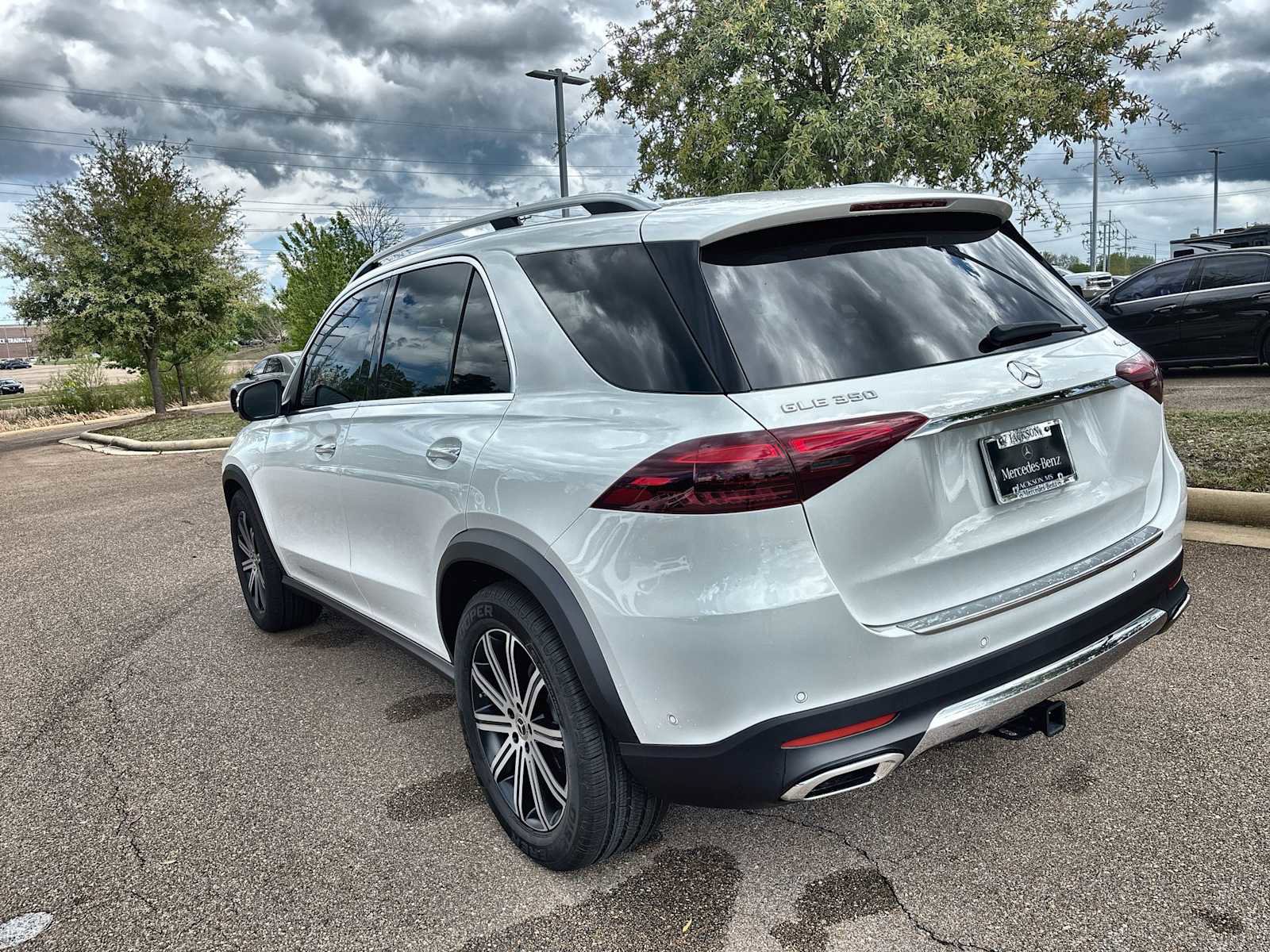 Used 2025 Mercedes-Benz GLE 350 4MATIC image 6