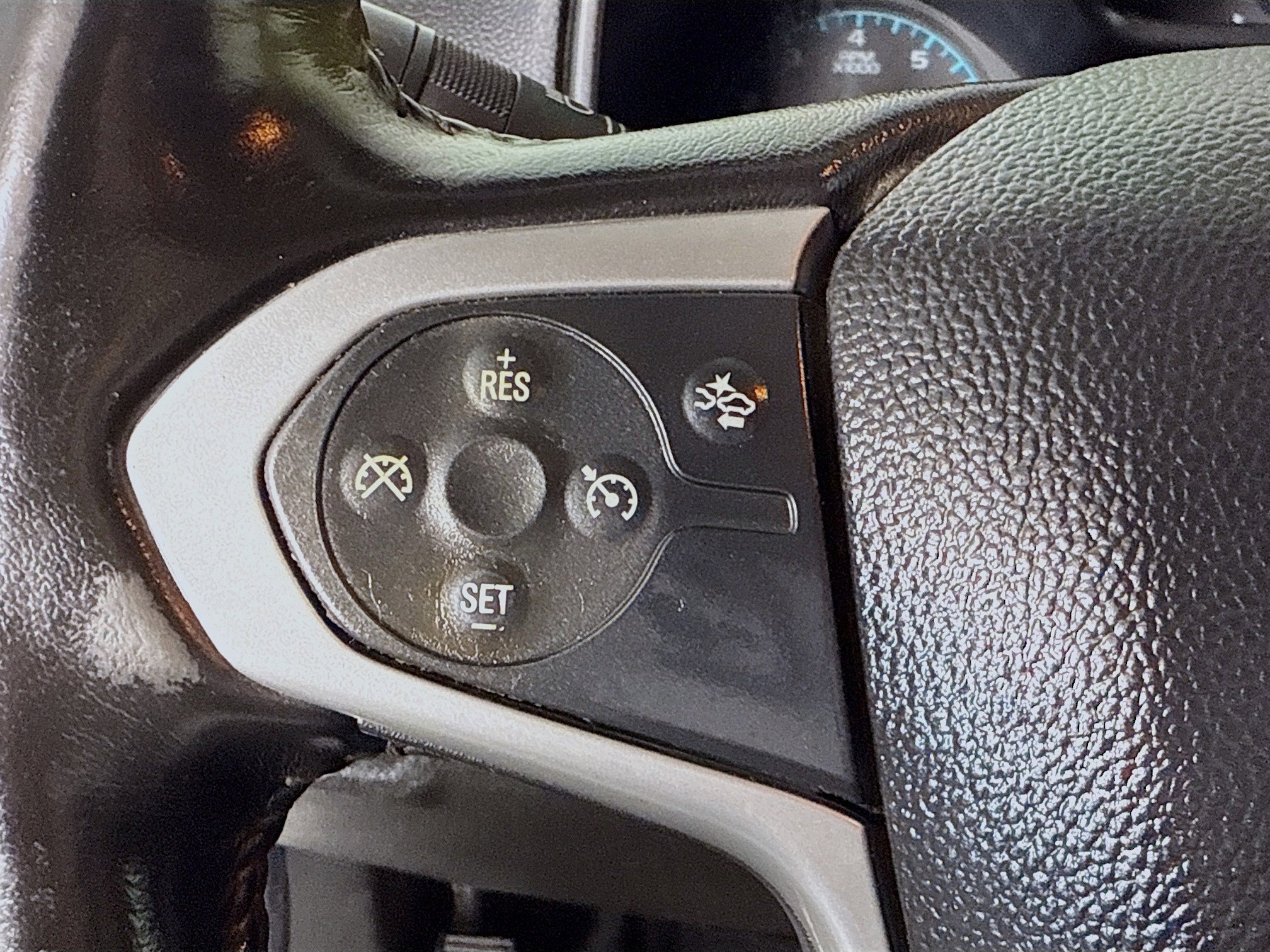 Used 2022 Chevrolet Colorado LT w/ Fleet Safety Package image 14