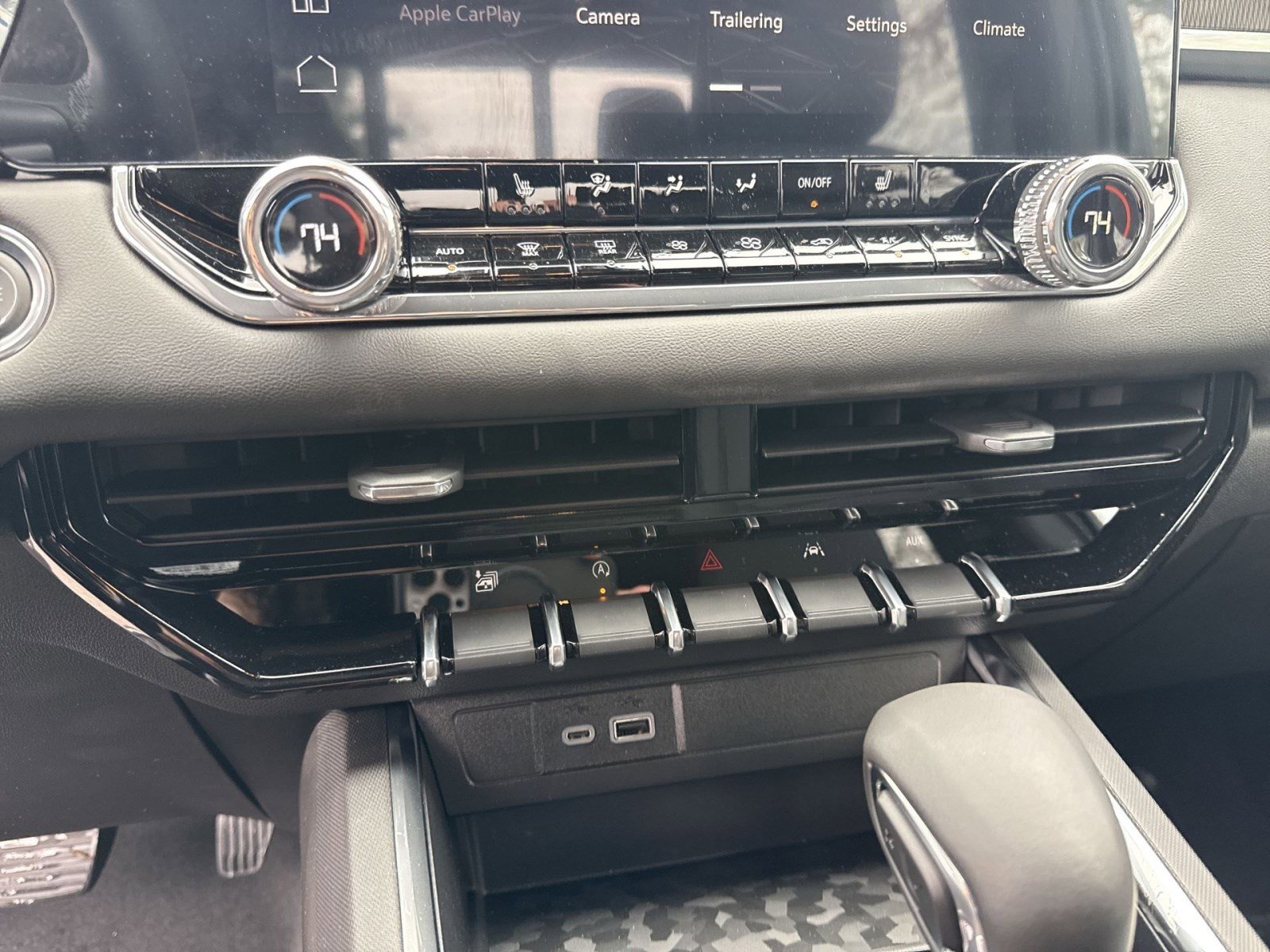 New 2026 GMC Canyon Elevation image 15