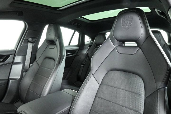 New 2025 Porsche Panamera 4 image 5