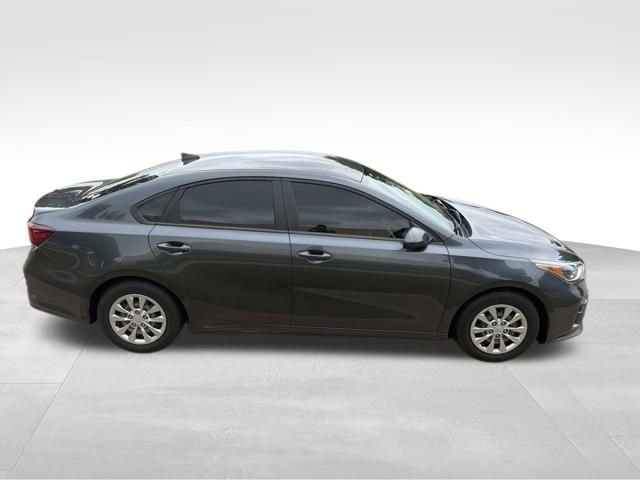 Used 2020 Kia Forte Sedan FWD image 2