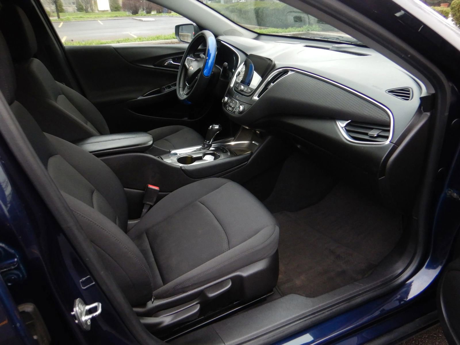 Used 2016 Chevrolet Malibu LT image 23