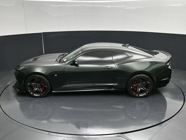 Used 2020 Chevrolet Camaro SS RWD image 50