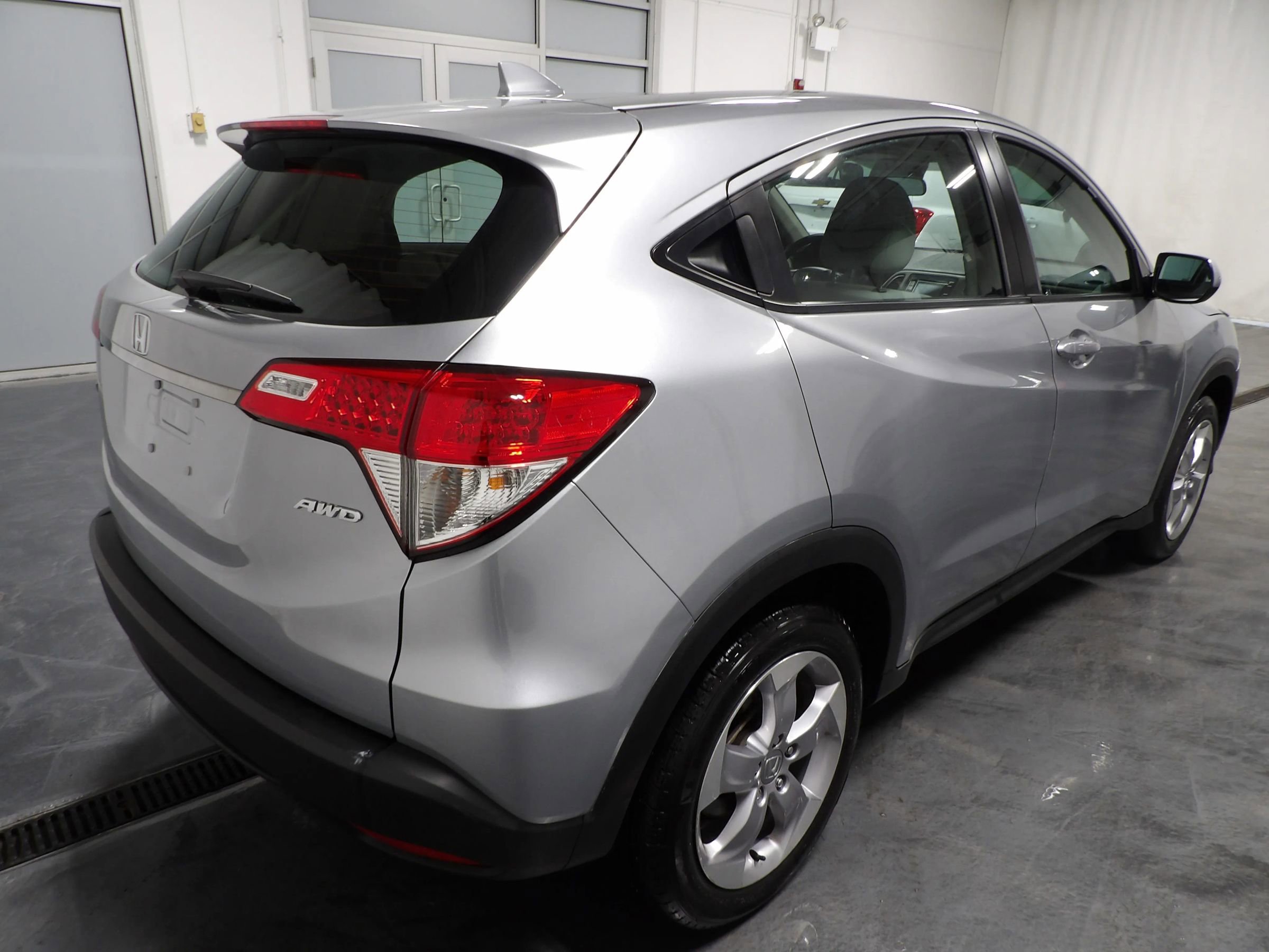Used 2020 Honda HR-V LX image 4