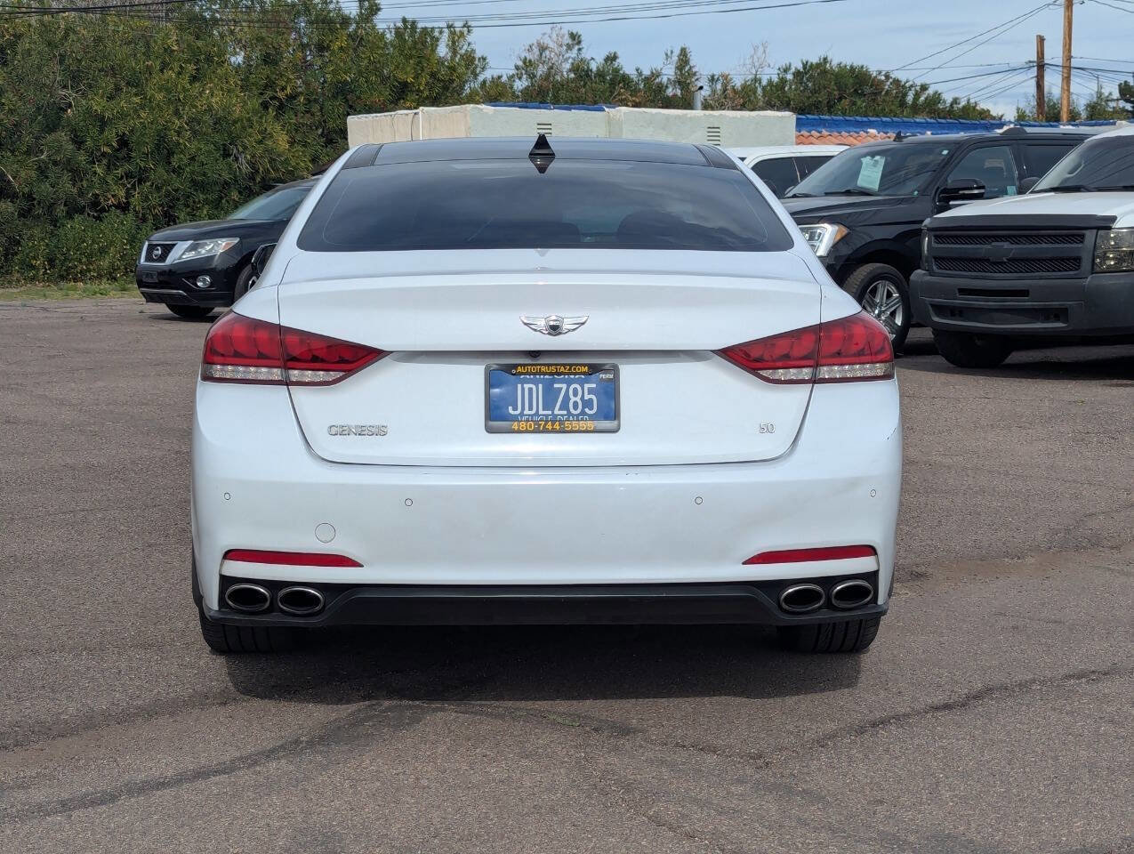 Used 2015 Hyundai Genesis 5.0 image 4