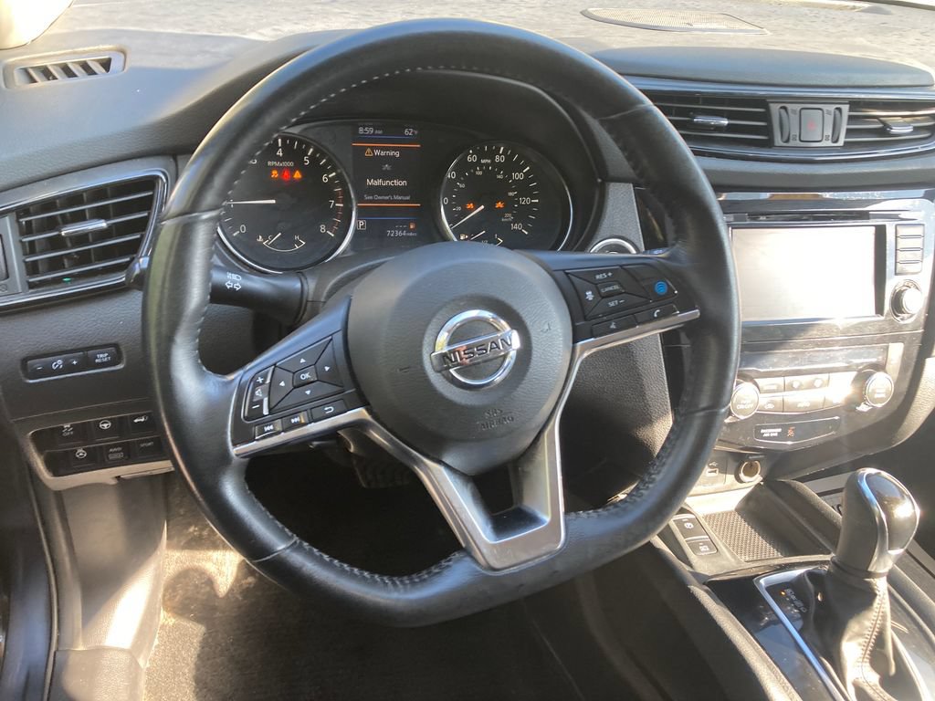 Used 2019 Nissan Rogue SV w/ Sun & Sound Touring Package AWD/4WD image 18