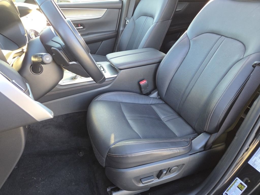 Certified 2025 MAZDA CX-90 3.3 Turbo w/ Preferred Package image 21