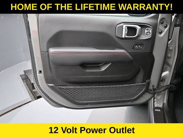 Used 2023 Jeep Gladiator Rubicon w/ Cold Weather Group AWD/4WD image 11