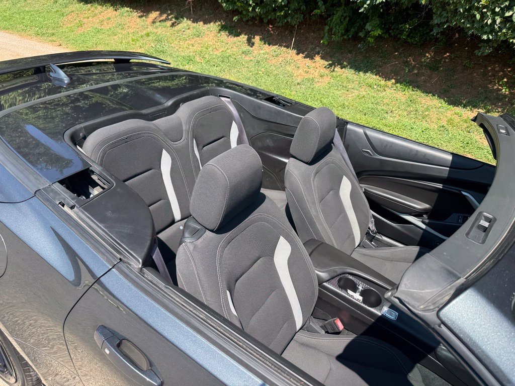 Used 2017 Chevrolet Camaro SS RWD image 11