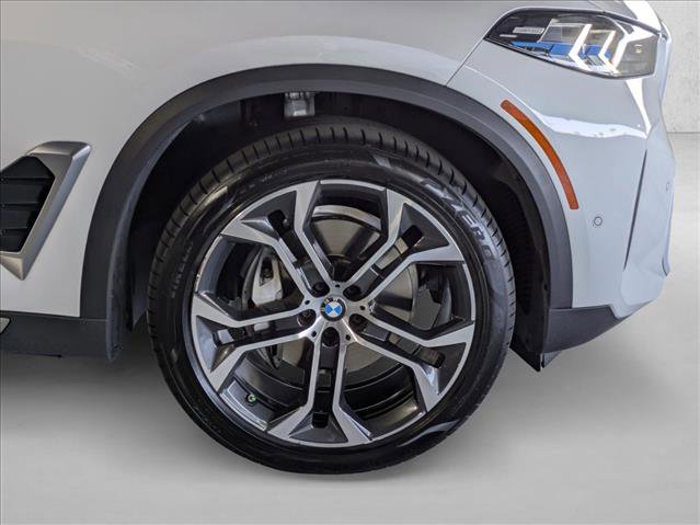 Used 2024 BMW X5 sDrive40i w/ Premium Package RWD image 23