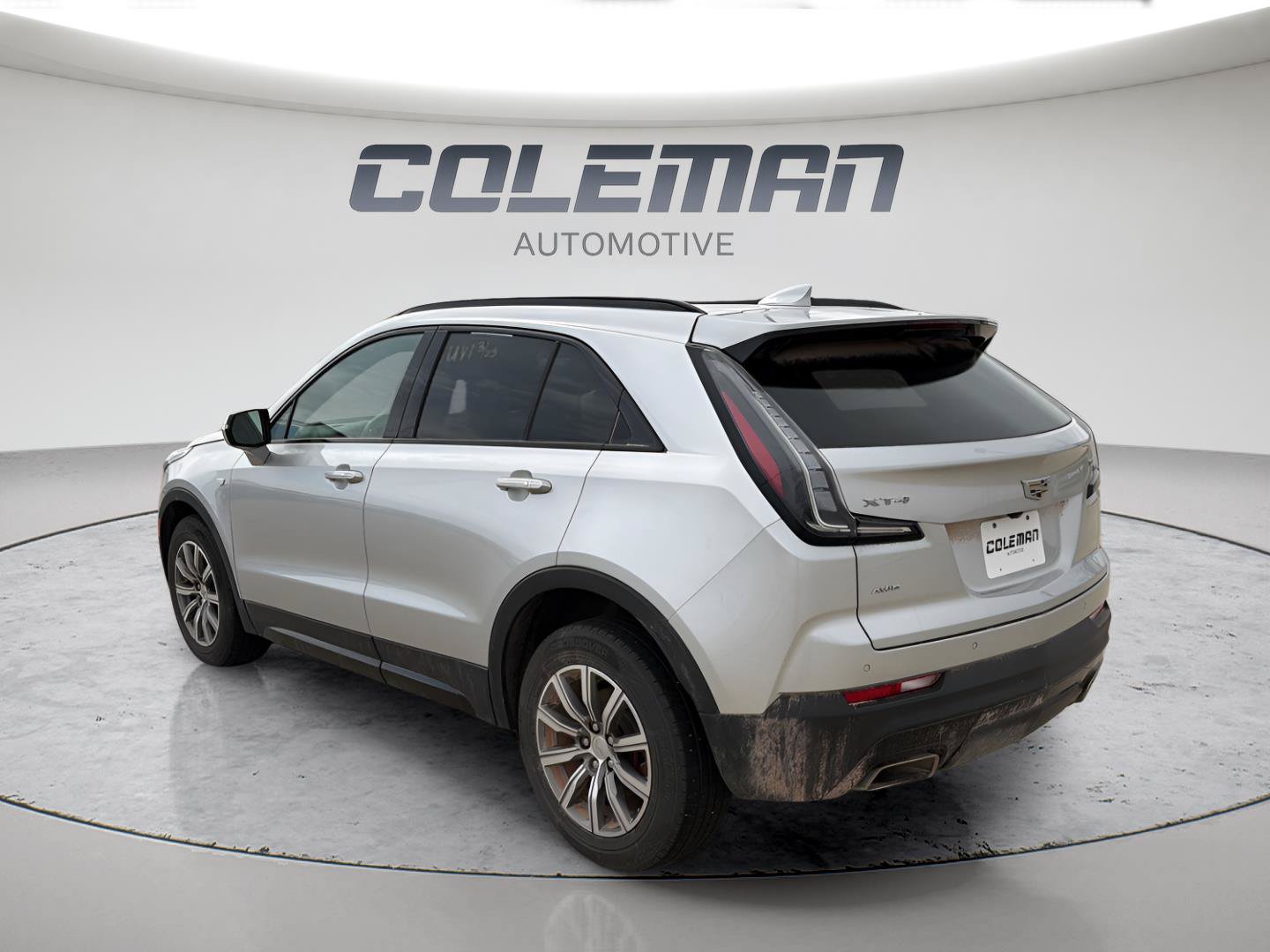 Used 2021 Cadillac XT4 Sport w/ Cold Weather Package AWD/4WD image 3