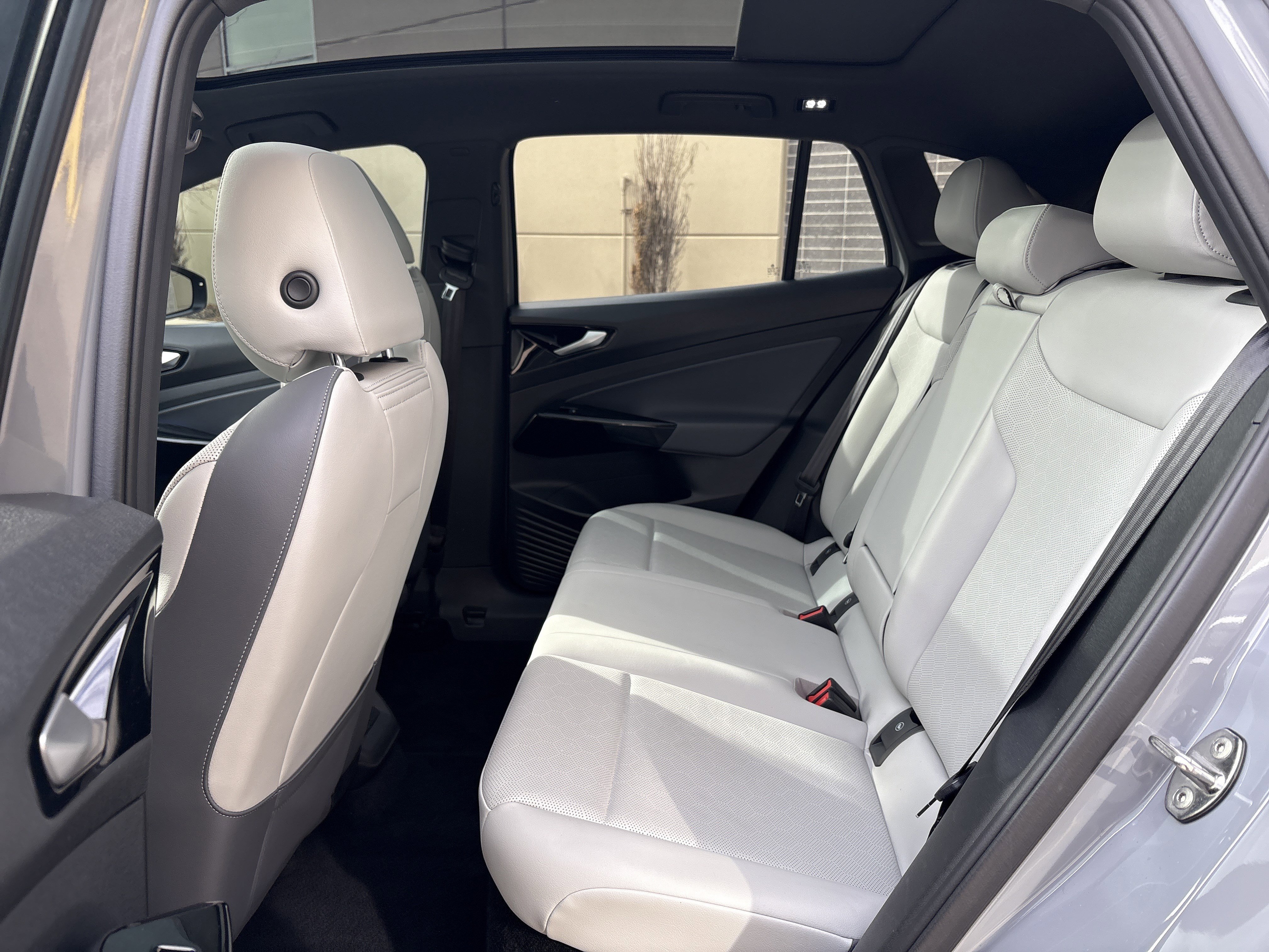 Used 2022 Volkswagen ID.4 Pro S image 31