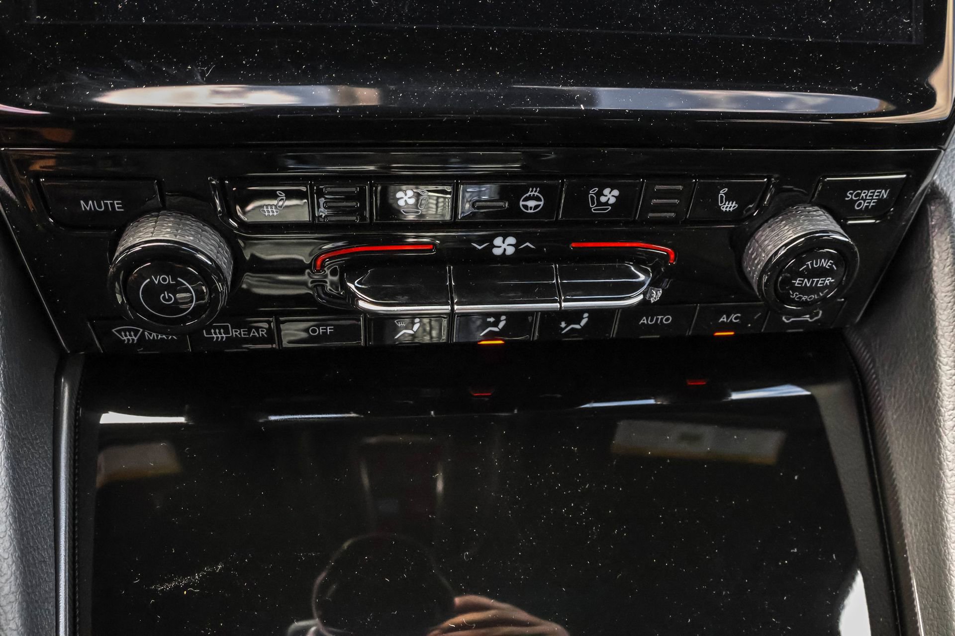 New 2025 Jeep Grand Cherokee Limited w/ Luxury Tech Group II image 20