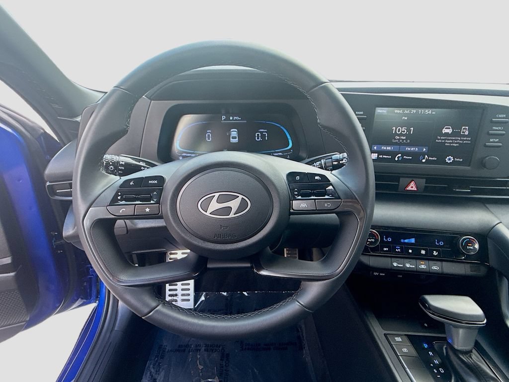 Used 2026 Hyundai Elantra Sport FWD image 8