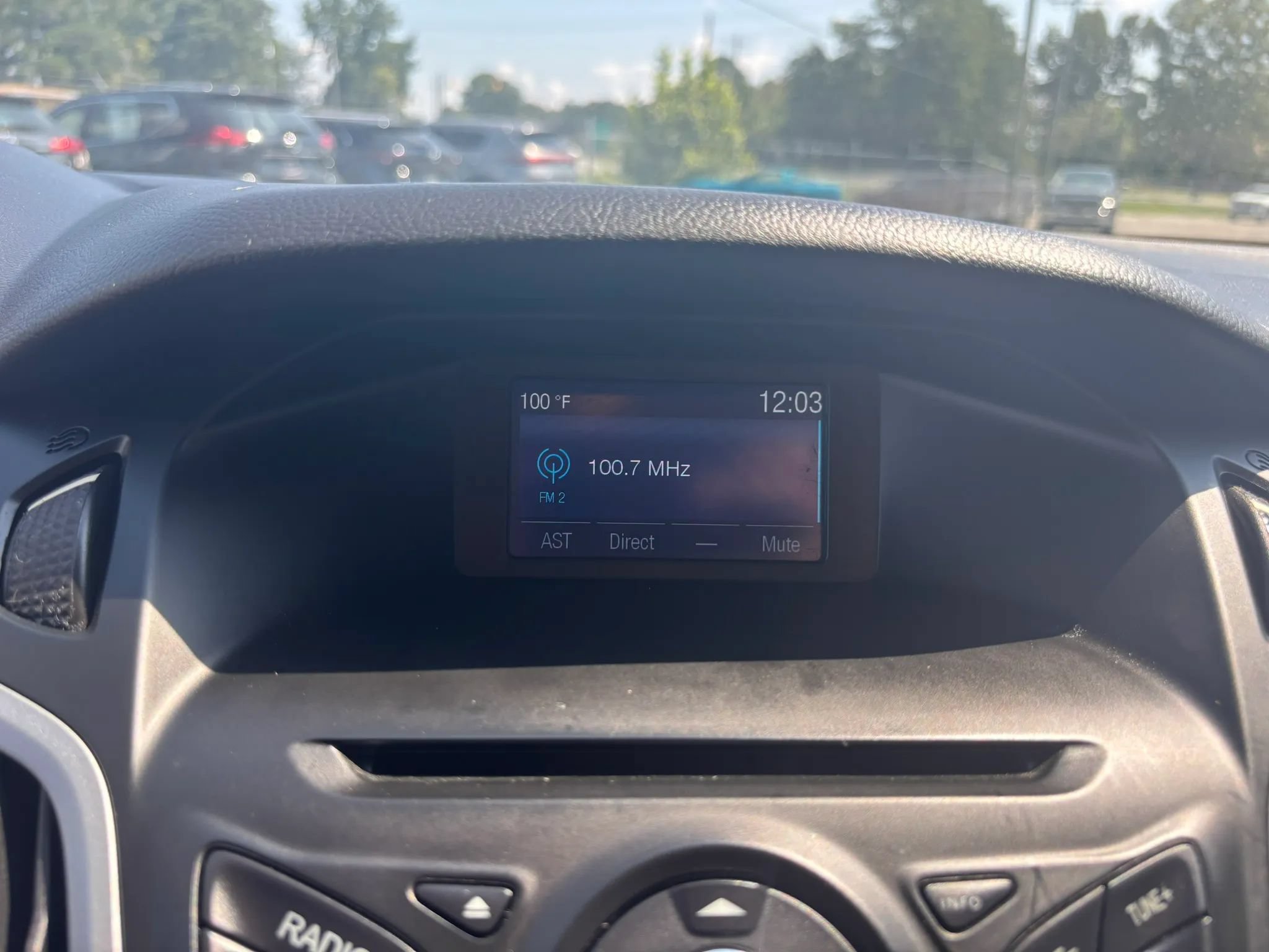 Used 2014 Ford Focus SE FWD image 17