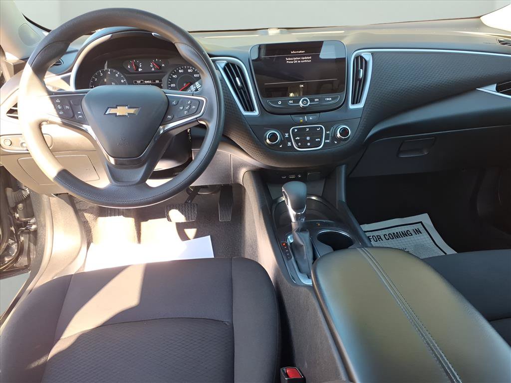 Used 2024 Chevrolet Malibu LT FWD image 9