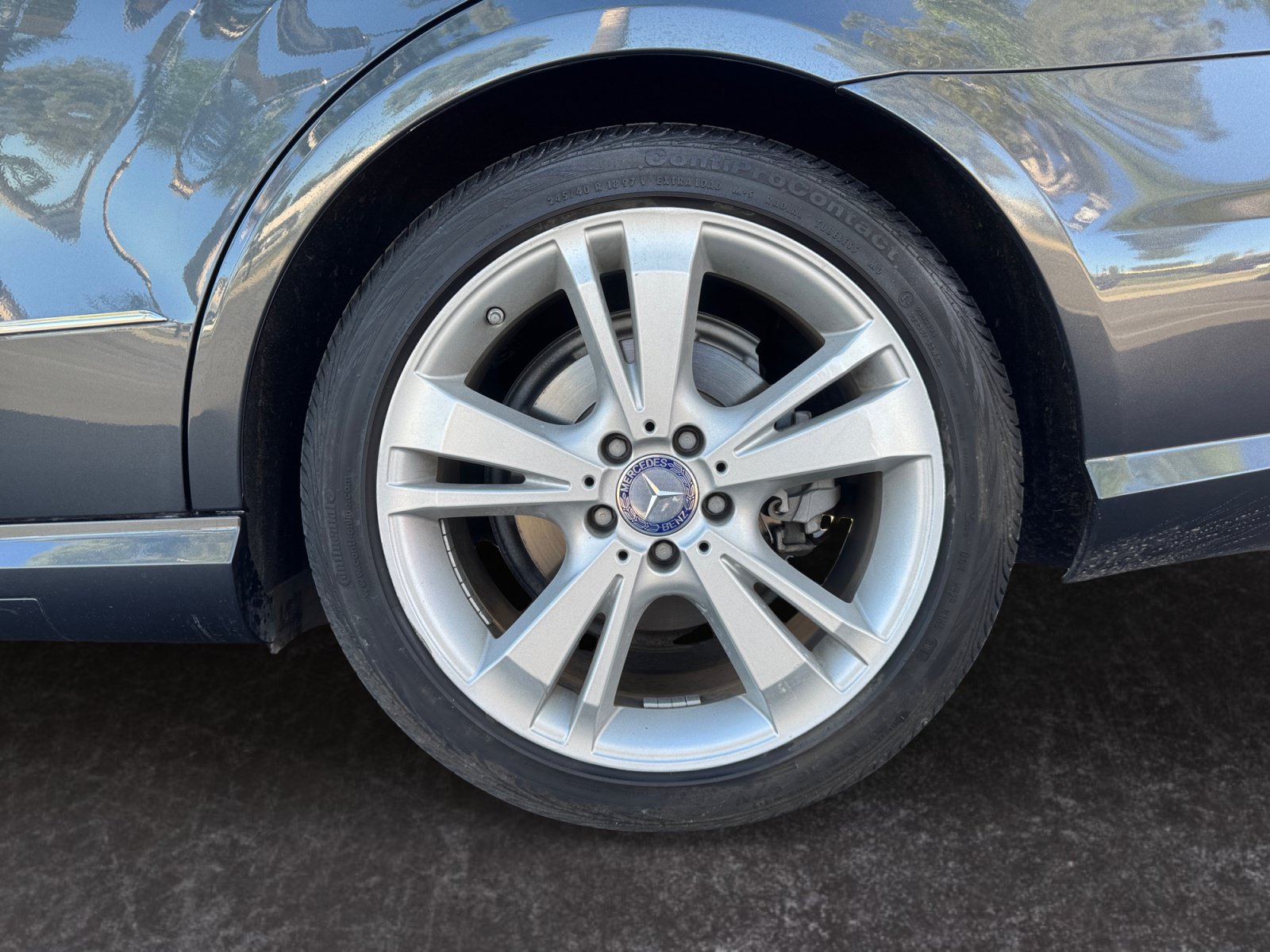 Used 2013 Mercedes-Benz E 350 4MATIC Sedan image 14