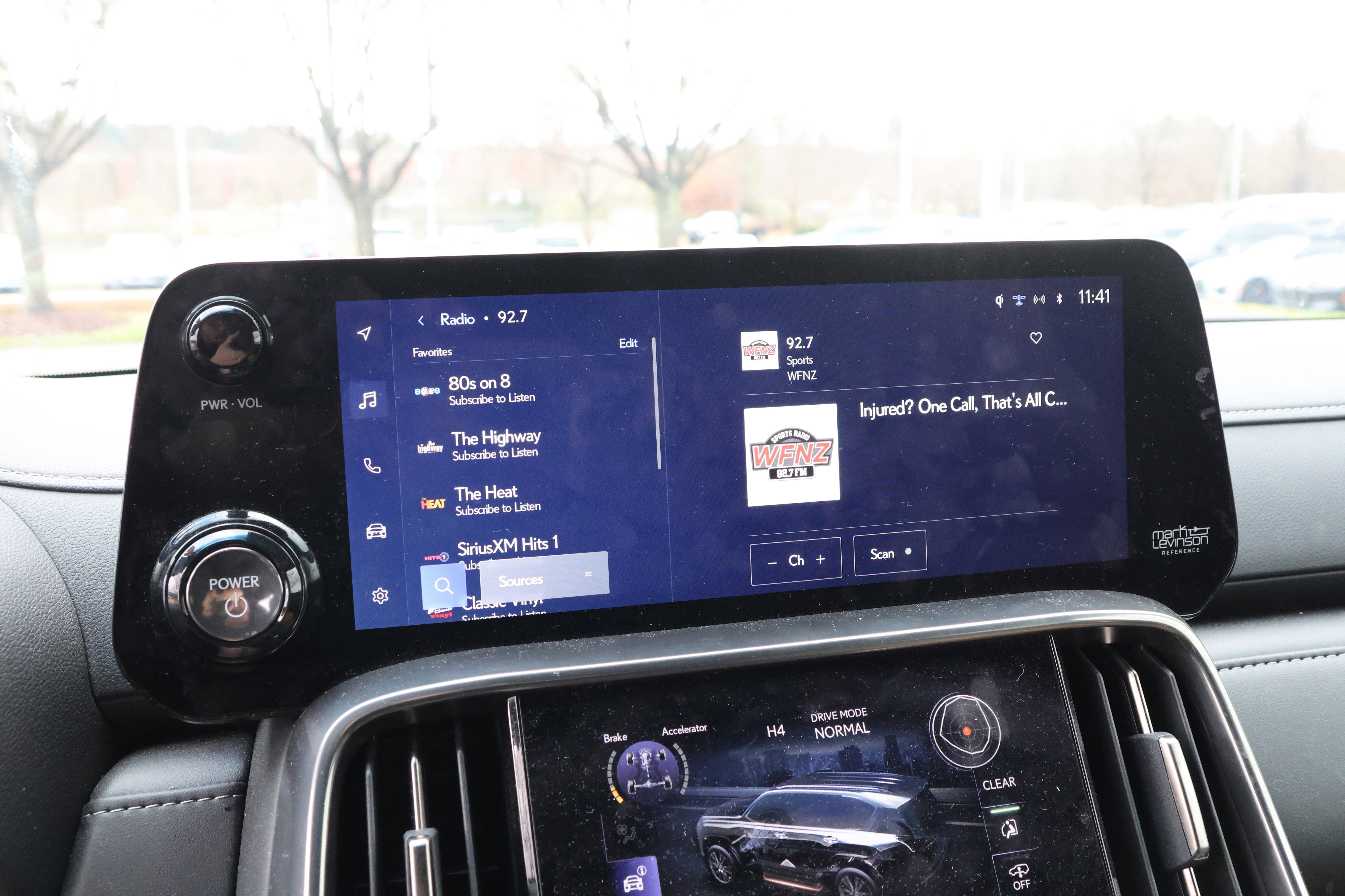 Used 2025 Lexus LX 700h Overtrail image 24