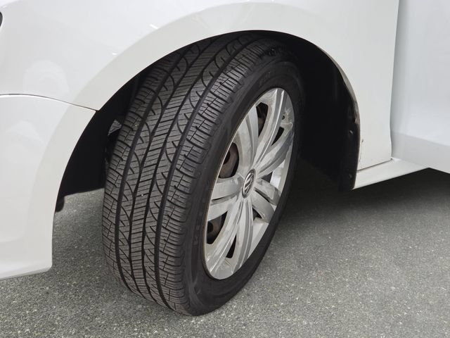Used 2017 Volkswagen Jetta S w/ Jetta S Cold Weather Package FWD image 31