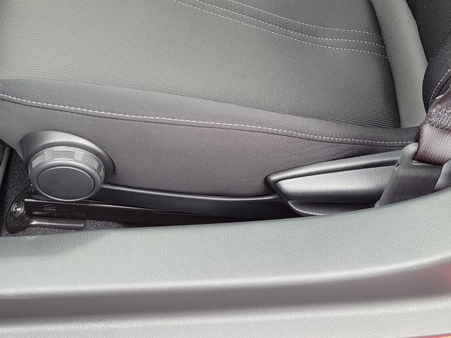 Used 2025 MAZDA MX-5 Miata Sport RWD image 13