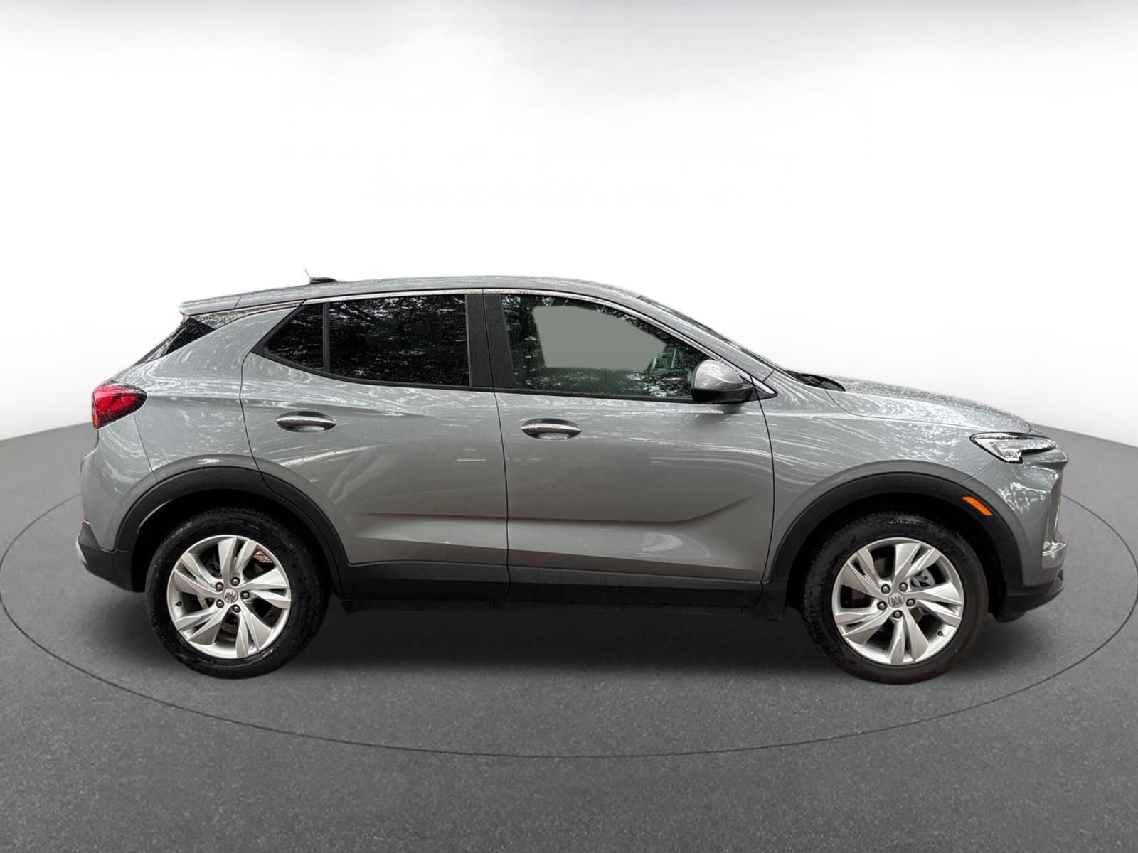 Used 2025 Buick Encore GX Preferred FWD image 8