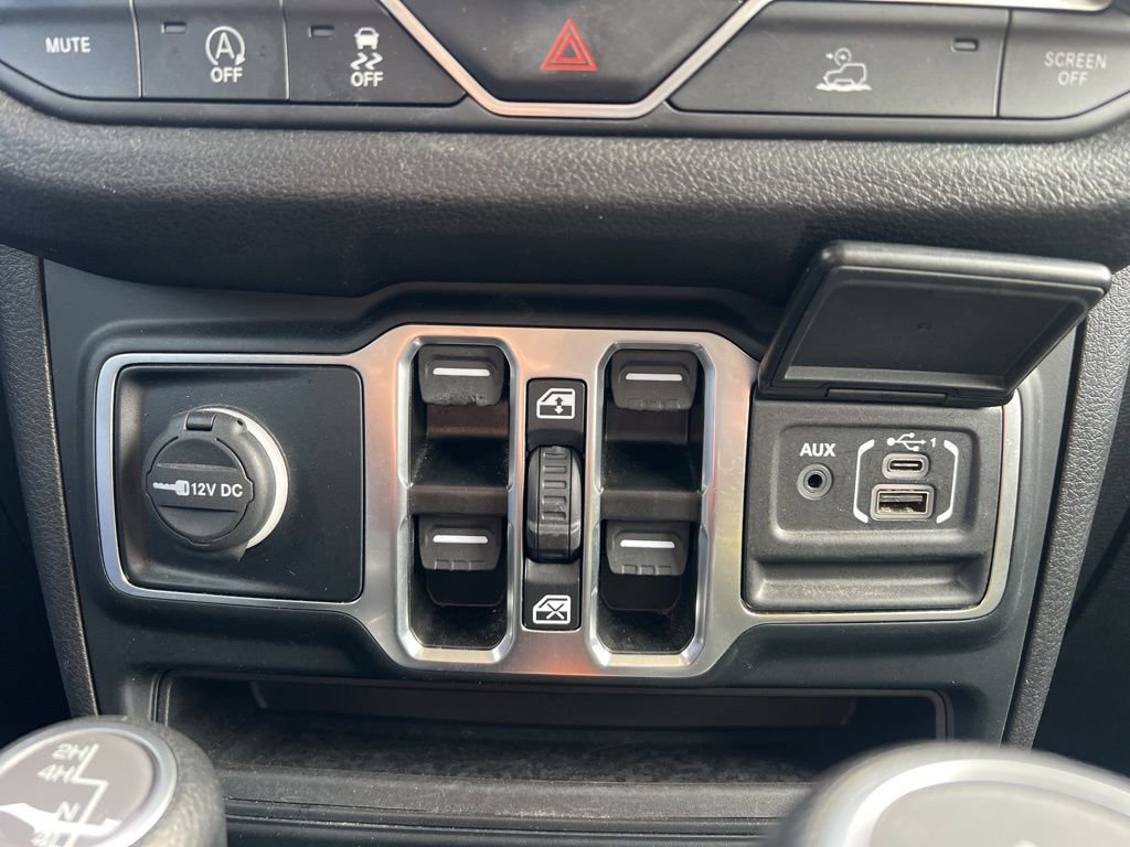 Used 2024 Jeep Wrangler Sport S image 22